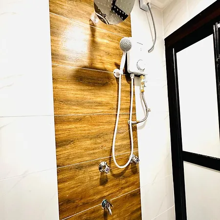 Haura Homestay Seberang Takir Bbq Kuala Terengganu Exterior photo